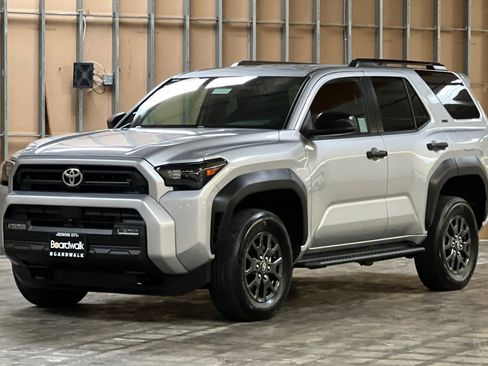 Used 2025 Toyota 4Runner SR5 image 8