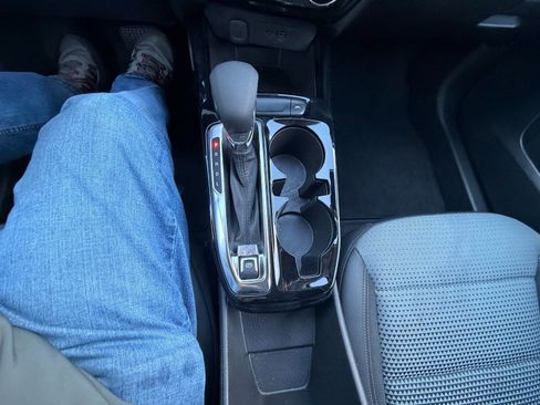 Certified 2025 Chevrolet Trax LT w/ LT Convenience Package image 16