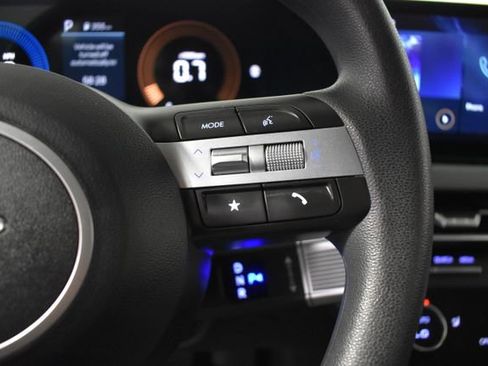 Used 2025 Hyundai Sonata SEL FWD image 17