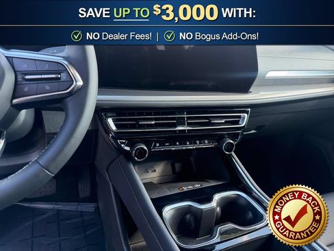 Used 2026 Chevrolet Traverse LT w/ Driver Confidence Package FWD image 20