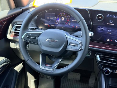 New 2026 Chevrolet Traverse Z71 w/ Driver Confidence Package AWD/4WD image 13