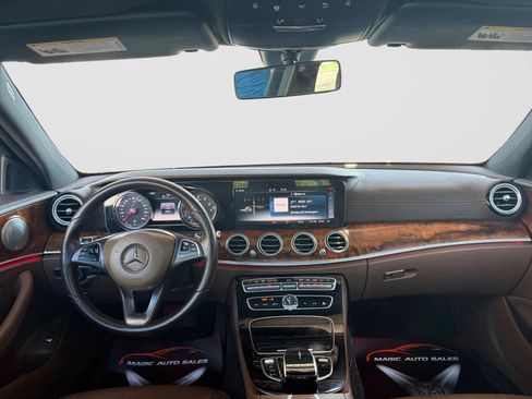 Used 2017 Mercedes-Benz E 300 4MATIC w/ Premium 1 Package image 22