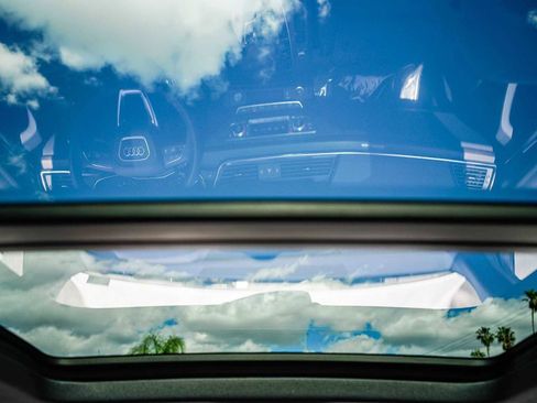 Used 2023 Audi Q5 2.0T Premium w/ Convenience Package image 11