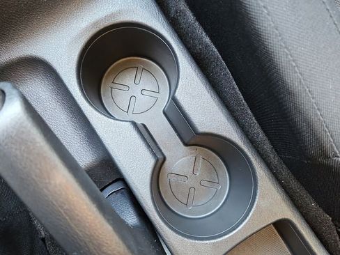 Used 2024 Nissan Kicks S image 19