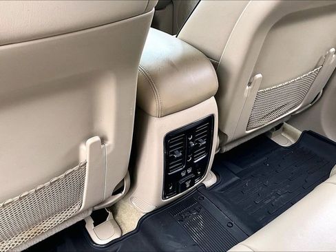 Used 2018 Jeep Grand Cherokee Overland image 10