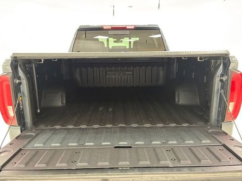 Used 2022 GMC Sierra 1500 SLT w/ SLT Premium Plus Package image 17