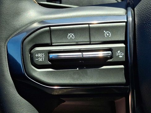 Used 2026 GMC Canyon AT4 w/ Technology Plus Package AWD/4WD image 24