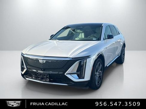 Used 2024 Cadillac Lyriq Luxury AWD/4WD image 1