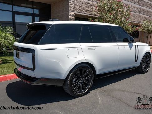 Used 2025 Land Rover Range Rover Long Wheelbase SE AWD/4WD image 13
