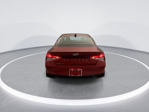 Used 2023 Hyundai Elantra SEL FWD image 3