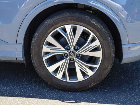 Used 2023 Audi Q4 e-tron Premium Plus w/ Premium Plus RWD image 10