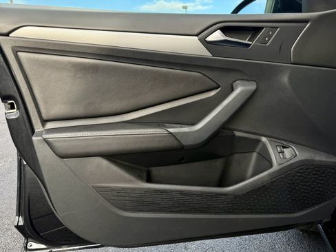 Used 2024 Volkswagen Jetta S image 28