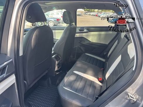 New 2025 Volkswagen Taos SEL image 19