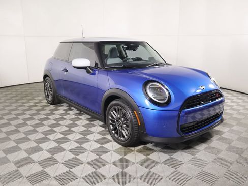 Certified 2025 MINI Cooper S image 3