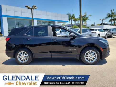 Certified 2023 Chevrolet Equinox LS w/ LS Convenience Package FWD image 10