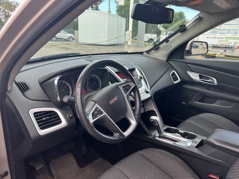 Used 2011 GMC Terrain SLE AWD/4WD image 19