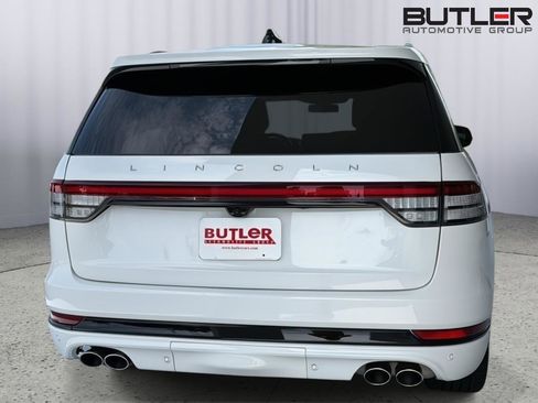 Used 2025 Lincoln Aviator Reserve w/ Equipment Group 201A AWD/4WD image 5
