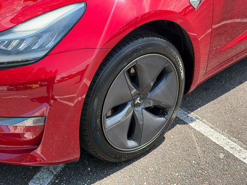 Used 2020 Tesla Model 3 Standard Range Plus RWD image 7