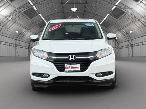Used 2017 Honda HR-V EX image 2