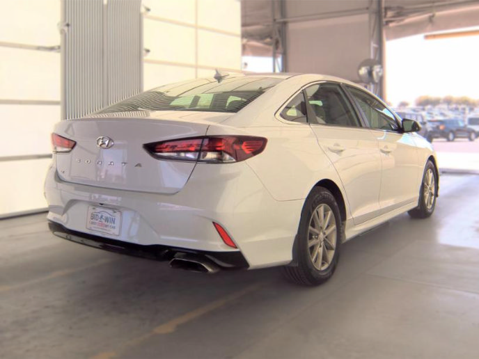 Used 2019 Hyundai Sonata SE FWD image 4