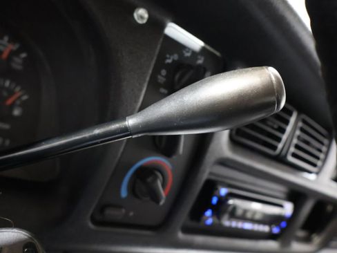 Used 2000 Dodge Ram 1500 Truck SLT image 30