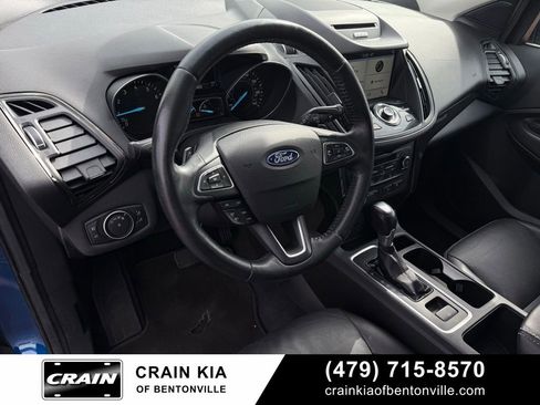Used 2017 Ford Escape Titanium image 10