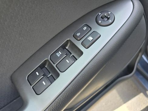 Used 2015 Kia Optima LX w/ Paint Protection Film Package image 19