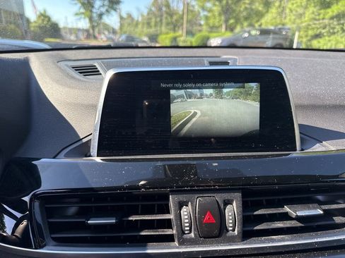 Used 2018 BMW X1 xDrive28i AWD/4WD image 16