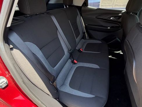 Used 2025 Chevrolet TrailBlazer LT FWD image 11