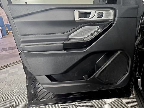 Used 2022 Ford Explorer ST w/ Equipment Group 401A AWD/4WD image 14