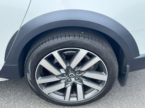 Used 2023 Volvo V90 B6 Cross Country Ultimate AWD/4WD image 10