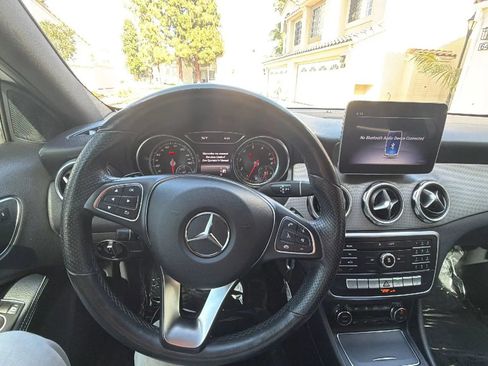 Used 2019 Mercedes-Benz GLA 250 image 10