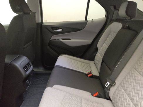 Used 2023 Chevrolet Equinox LT w/ LPO, Floor Liner Package image 18
