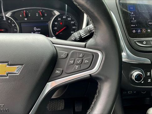 Used 2023 Chevrolet Equinox LT AWD/4WD image 11