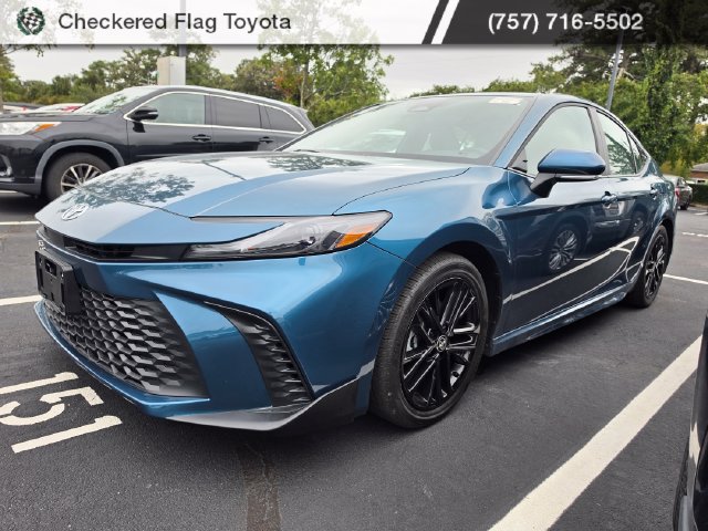 Used 2026 Toyota Camry SE w/ Convenience Package FWD image 1