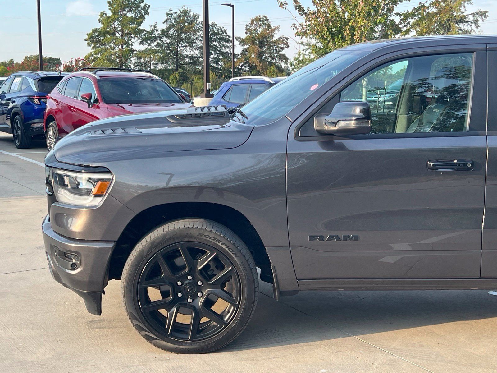 Used 2024 RAM 1500 Laramie AWD/4WD image 14