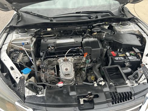 Used 2013 Honda Accord LX image 26