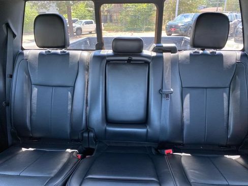 Used 2018 Ford F150 Lariat w/ Equipment Group 502A Luxury AWD/4WD image 11