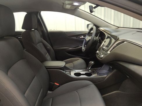 Used 2020 Chevrolet Malibu LS w/ LPO, Convenience Package 1 FWD image 21