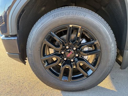 New 2026 GMC Sierra 1500 Elevation image 36