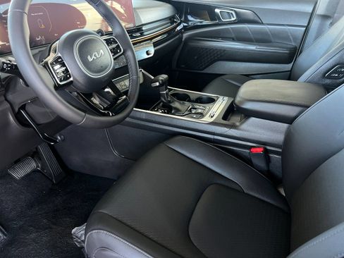 New 2026 Kia Carnival SX Prestige image 9