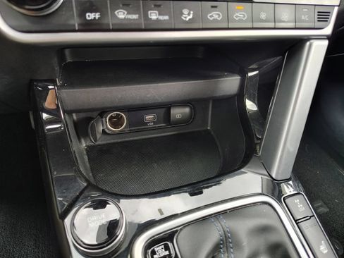 Used 2023 Kia Seltos S w/ Navigation Package AWD/4WD image 17