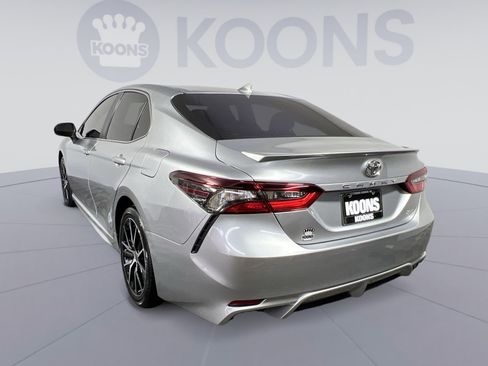 Used 2023 Toyota Camry SE w/ Cold Weather Package image 8