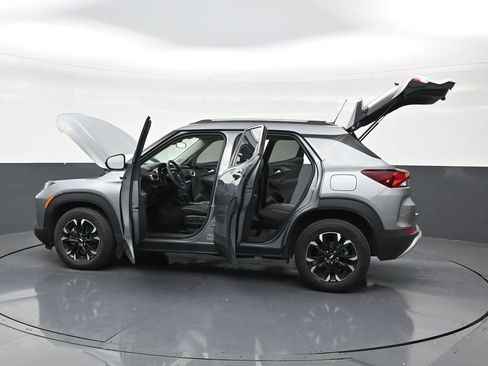 Used 2023 Chevrolet TrailBlazer LT FWD image 30