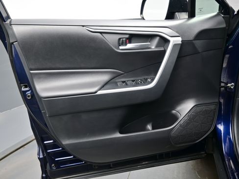 Used 2024 Toyota RAV4 XLE image 9