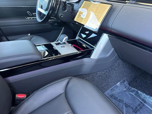 New 2026 Land Rover Range Rover Long Wheelbase Autobiography AWD/4WD image 29