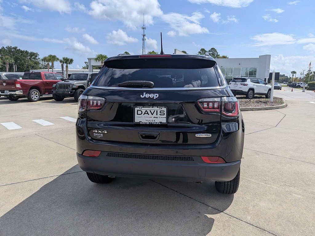 Used 2023 Jeep Compass Latitude w/ Convenience Group AWD/4WD image 5