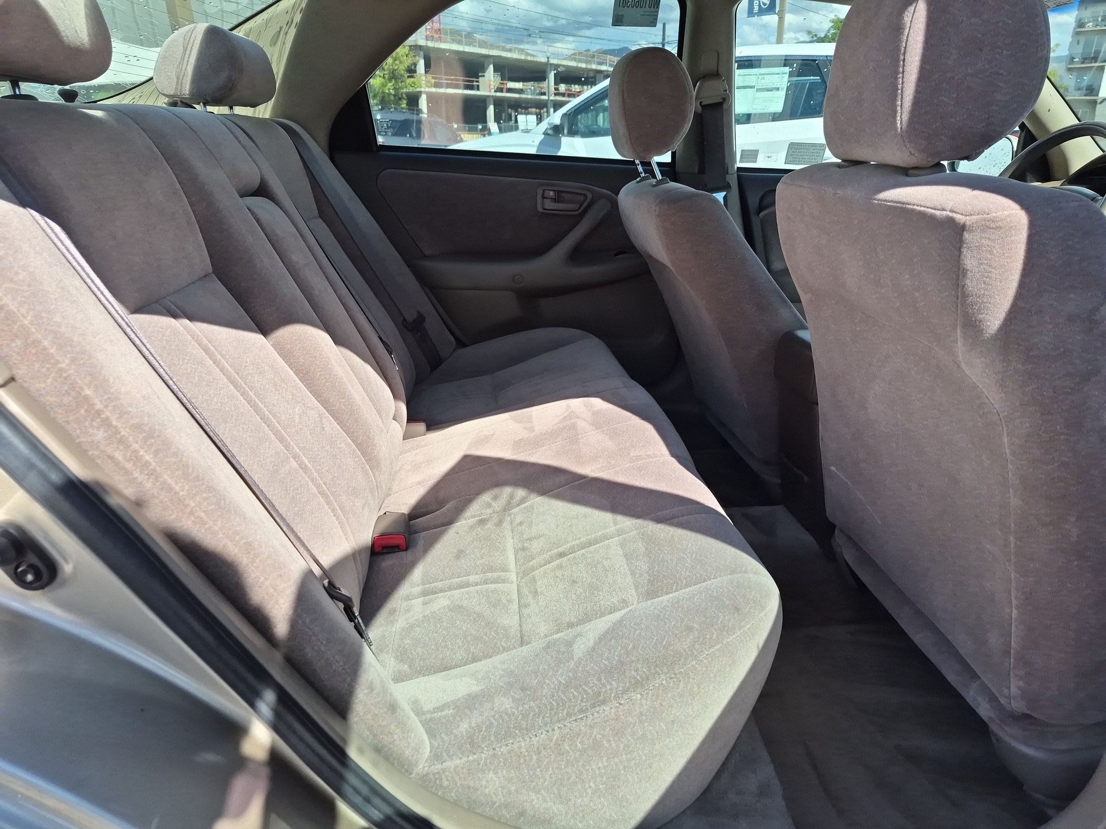 Used 1998 Toyota Camry LE FWD image 27