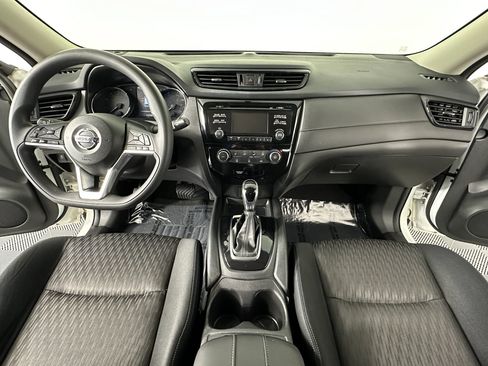 Used 2017 Nissan Rogue S w/ S Appearance Package image 32