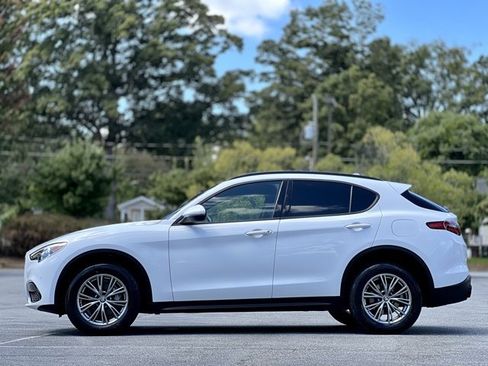 Used 2022 Alfa Romeo Stelvio Sprint image 10